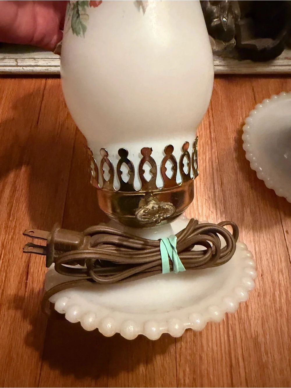 Vtg Pair Hobnail Milk Glass Raised Brass Floral Hurricane Electric Table Lamps
